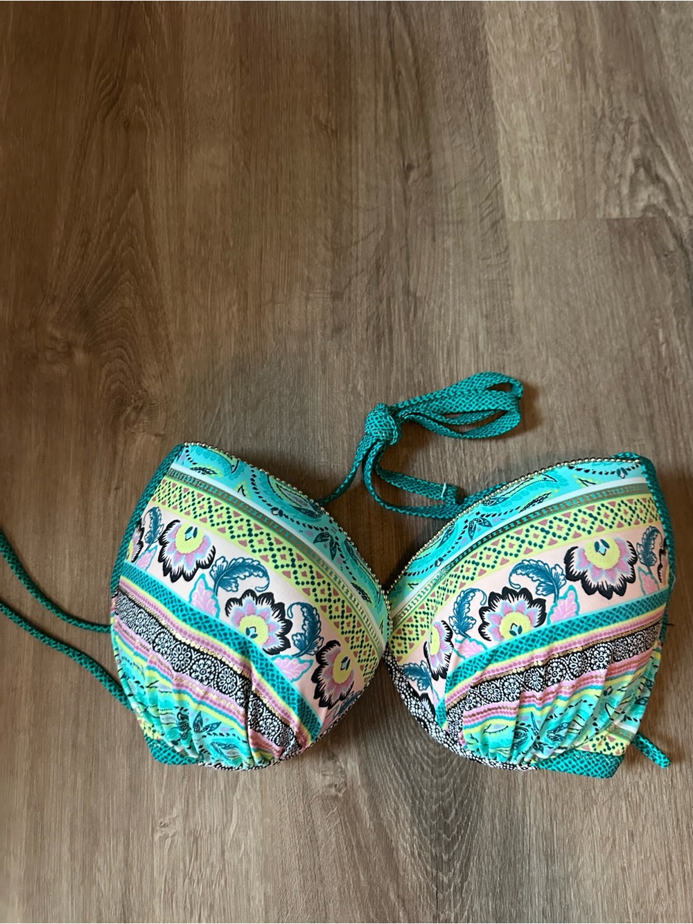 Shade & Shore Mint Green Bikini Top with Black & White Trim 36DD